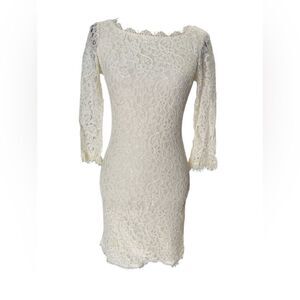 DIANE VON FURSTENBERG Silk Blend  Mini Dress‎ Size 6 cream color lined